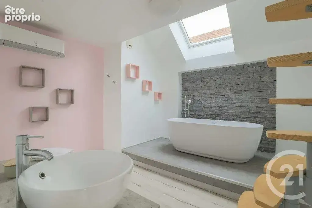 Maison 6 pièces 233 m² à vendre à Rosieres-En-Santerre (80170) - photo 16