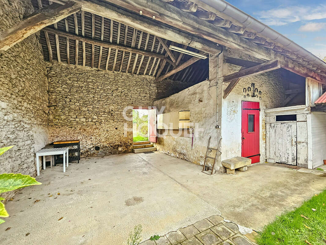 Maison à CHAUMES-EN-BRIE