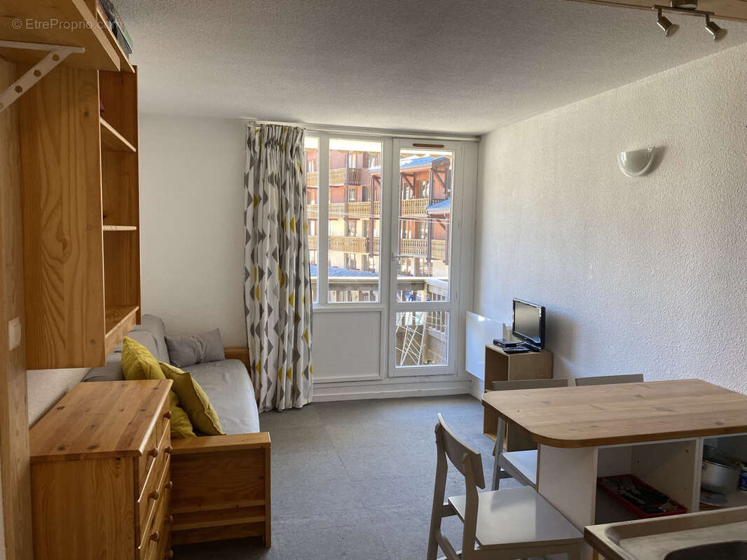 Appartement à AVRIEUX