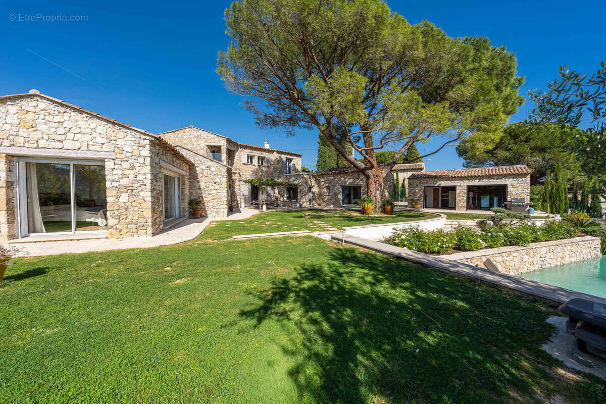 Maison à LA COLLE-SUR-LOUP