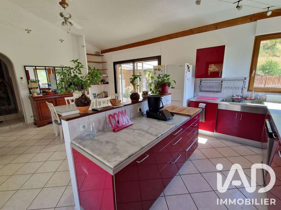 Maison 178 m² à Flaviac  - photo 5