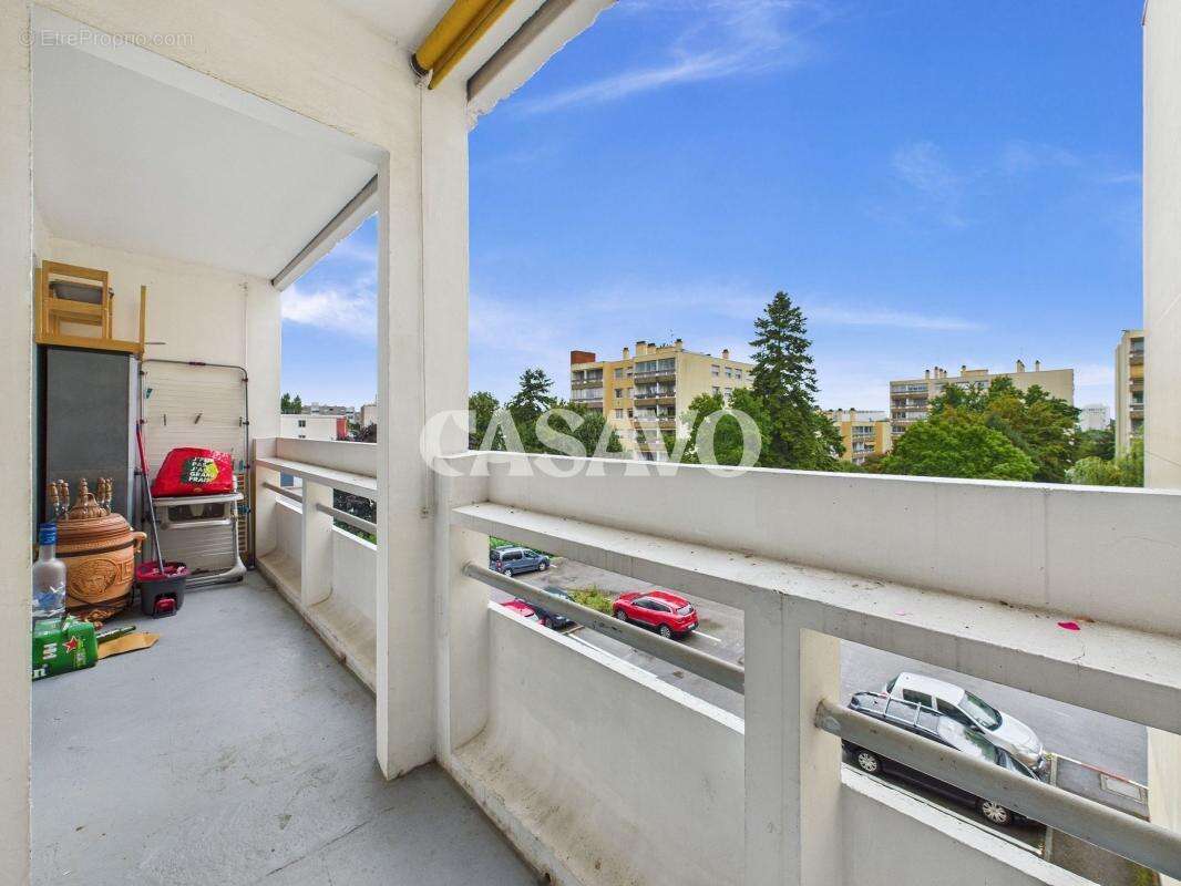 Appartement à DECINES-CHARPIEU