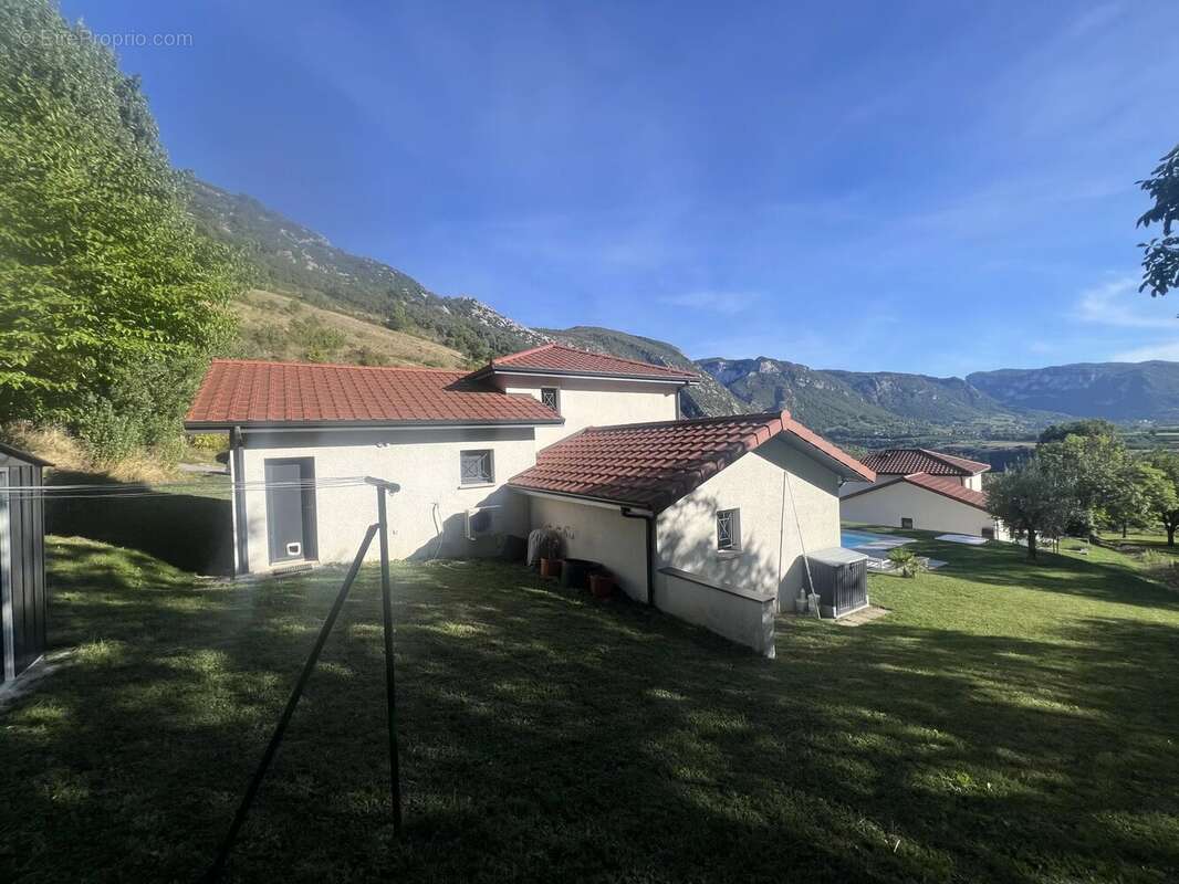 Maison à PONT-EN-ROYANS