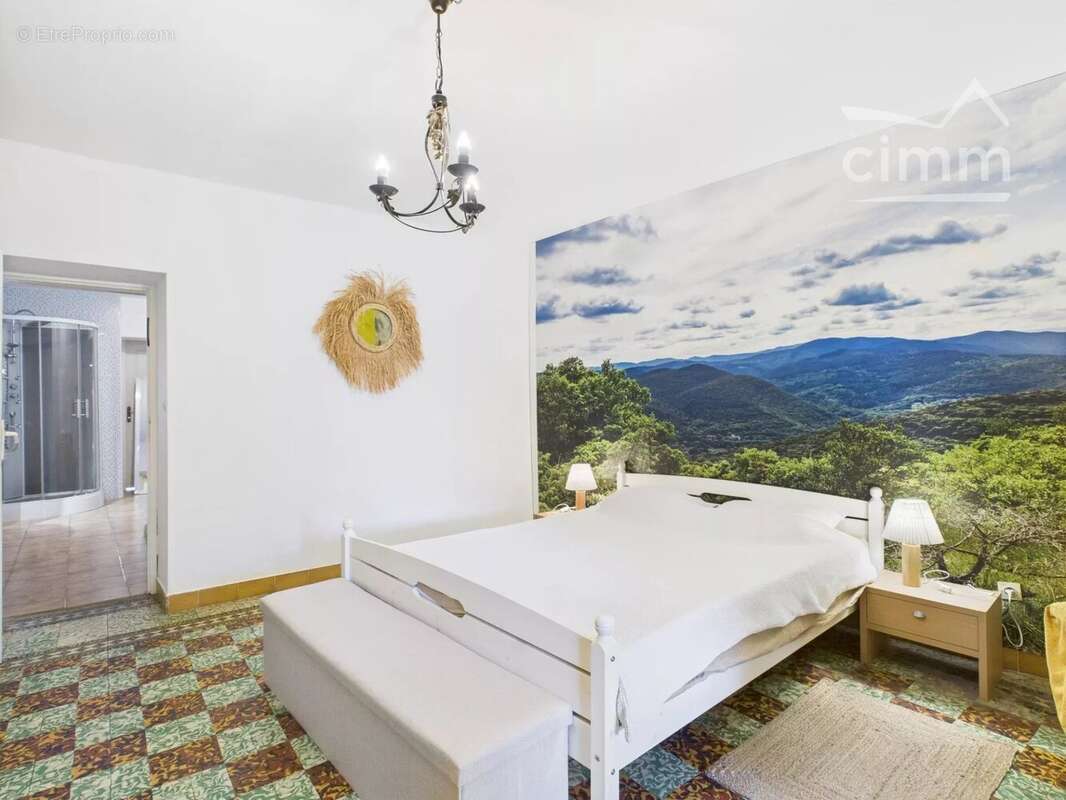 Maison à MOLIERES-SUR-CEZE