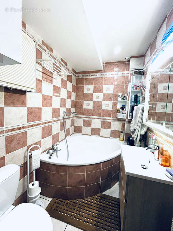 Maison à SARTROUVILLE