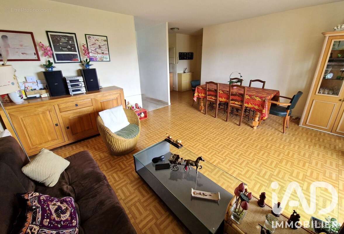 Appartement 68 m² à Noisy-Le-Sec  - photo 2