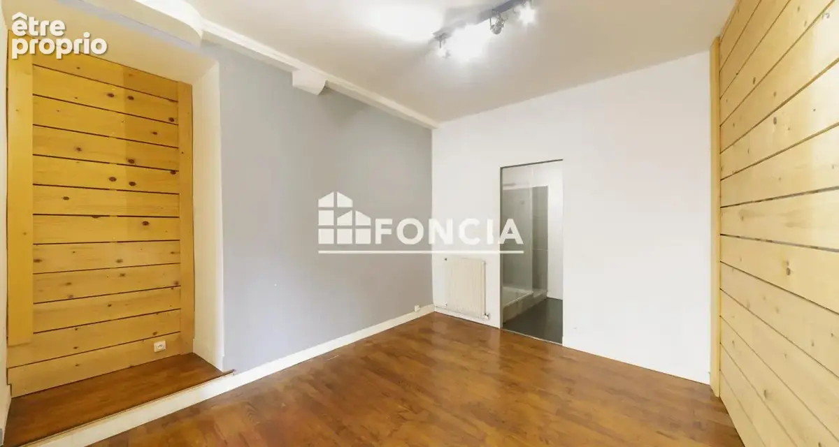 Oloron-Sainte-Marie – Quartier Sainte-Marie – Appartement rénové de 80 m² avec 2 chambres - photo 3