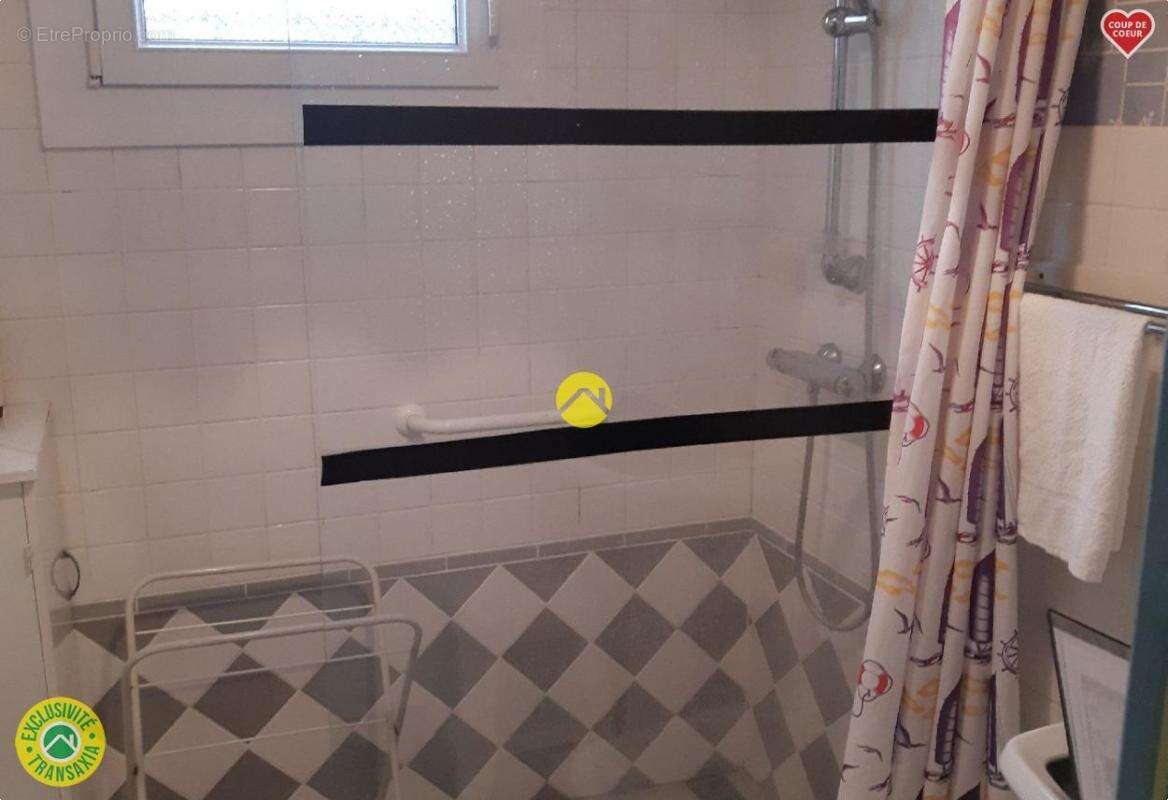 Maison à VILLENEUVE-L&#039;ARCHEVEQUE