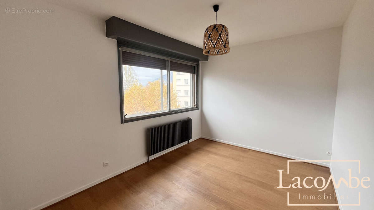 Appartement 100 m² à Grenoble  - photo 3