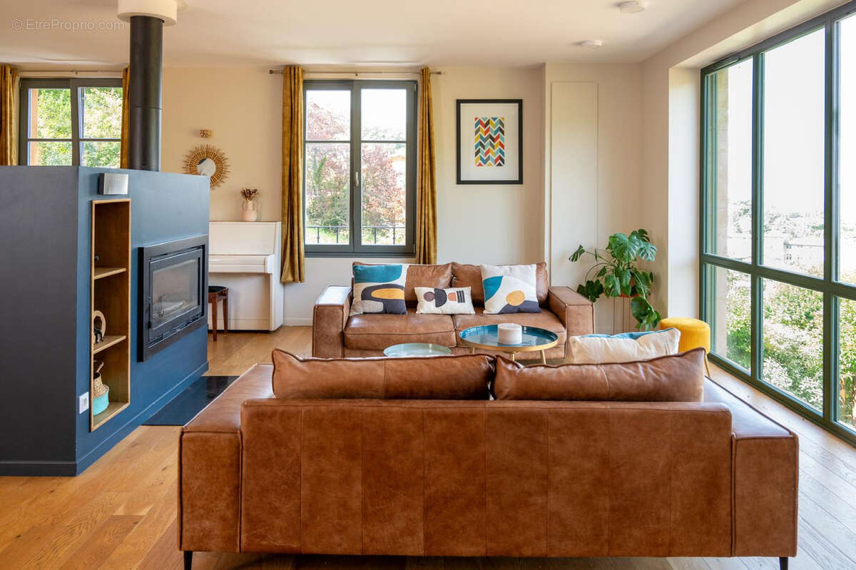 Maison à POLEYMIEUX-AU-MONT-D&#039;OR