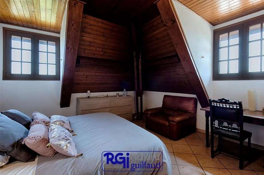 Maison à LES ABRETS