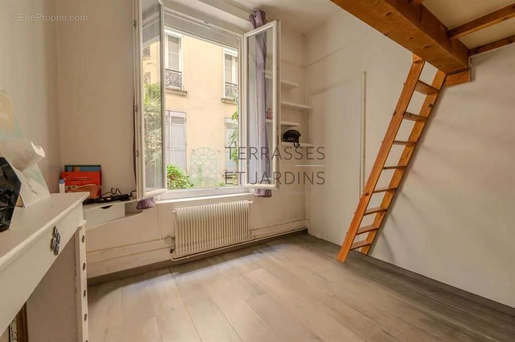 Appartement à PARIS-12E