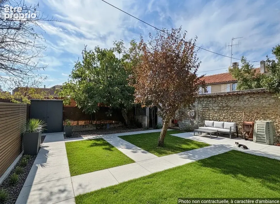 MAISON DE VILLE avec jardin arboré de 260 m2 et garage, à 450 m du Jardin Public ! - photo 23