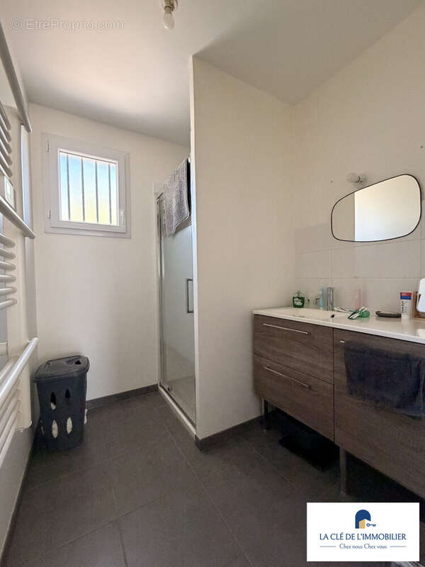 Maison 71 m² à Plogonnec  - photo 6
