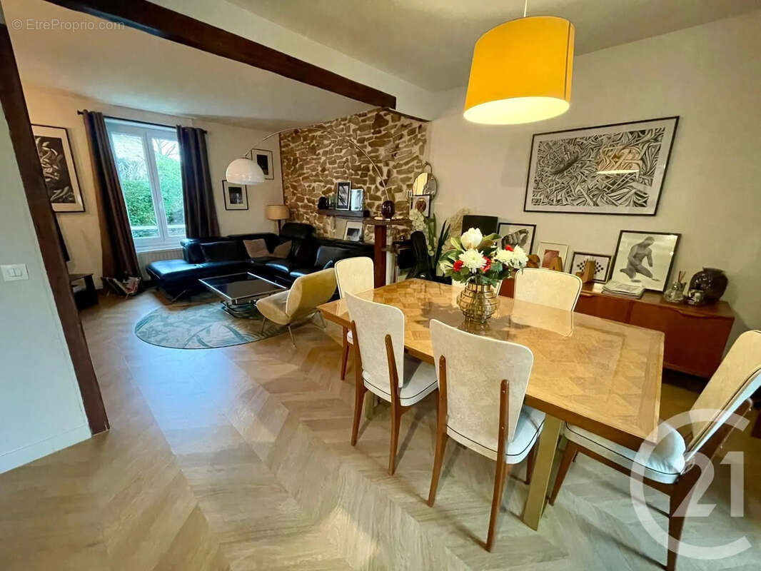 Maison à SAINT-MARD