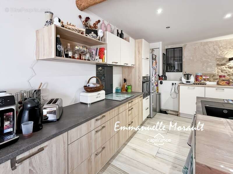 Appartement à BAGNOLS-EN-FORET