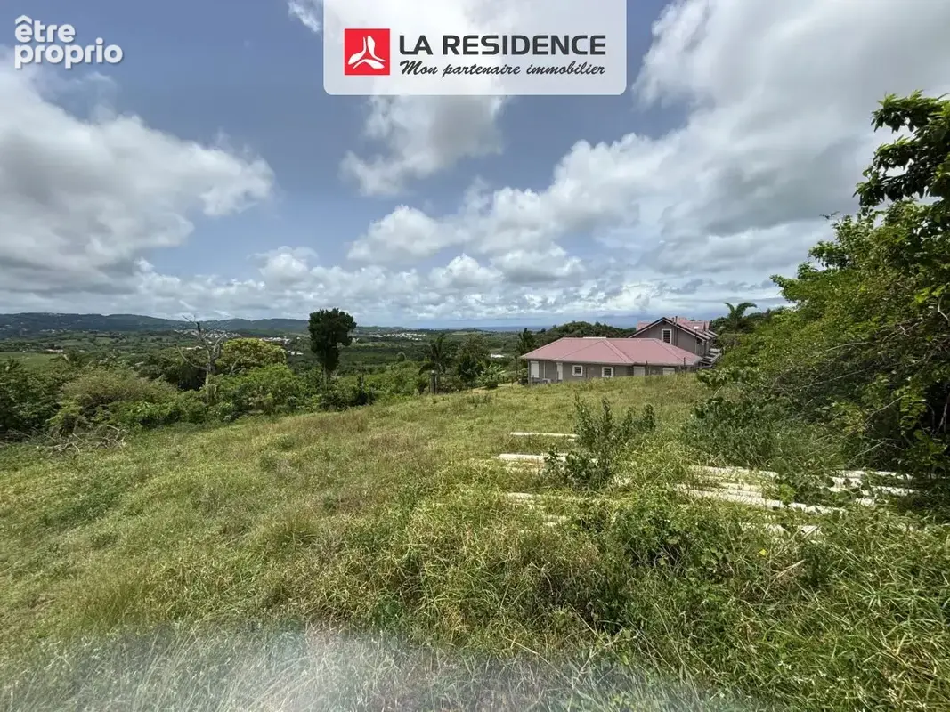 Terrain 1189 m² à Riviere-Salee  - photo 2