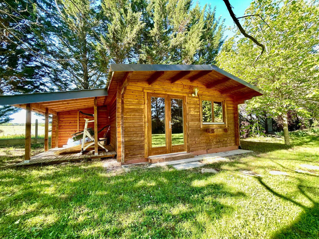 Maison à VILLENEUVE-SAINT-SALVES