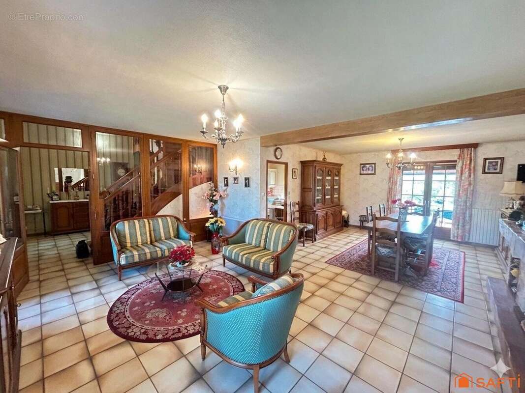 Photo 2 - Maison à ROISEL