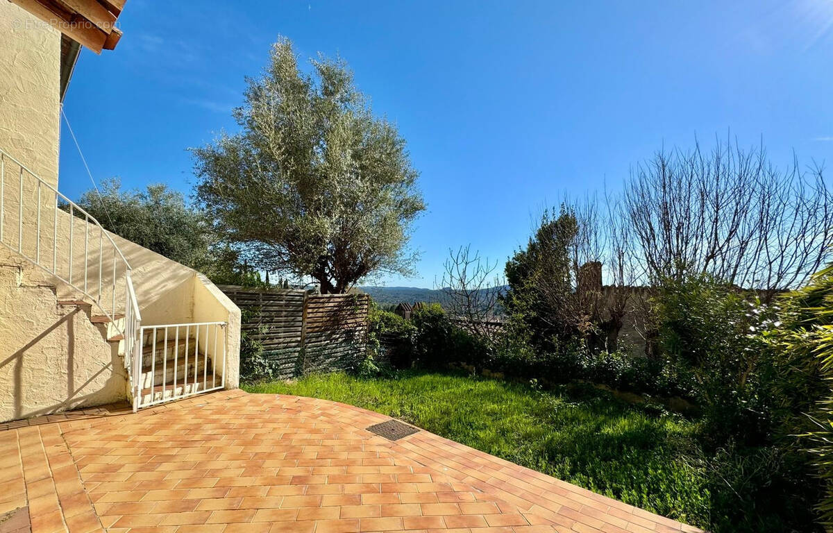Maison à FAYENCE