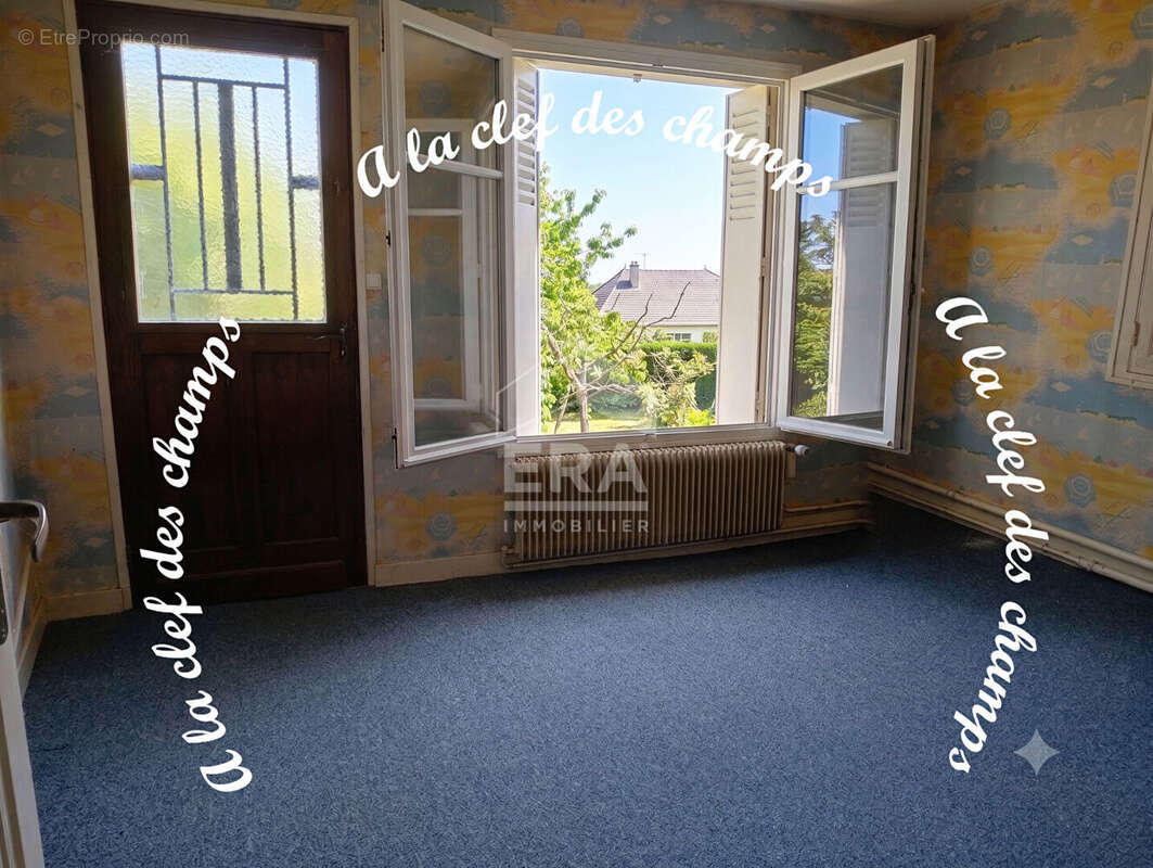 Maison à SAINT-REMY-LES-CHEVREUSE