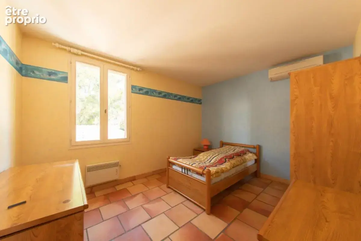 Villeneuve-lès-avignon (30400) – maison individuelle – 5 pièces – calme absolu – aucun vis-à-vis – piscine – bureau indépendant - photo 8