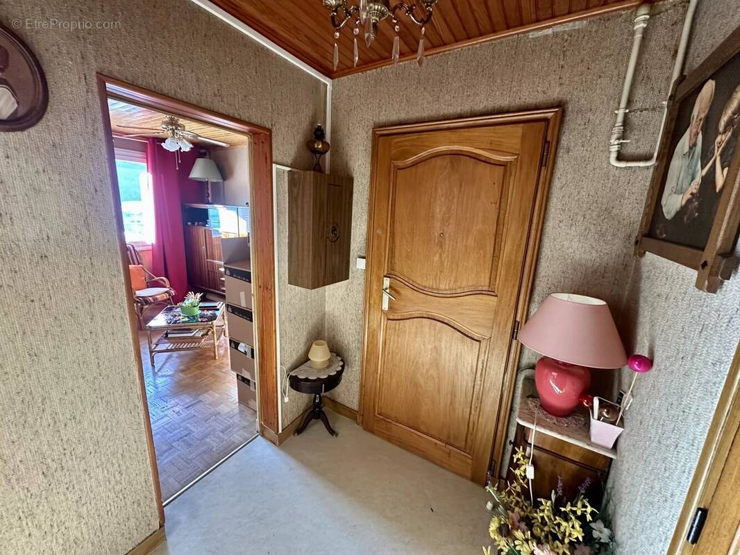 Appartement à FONTAINE