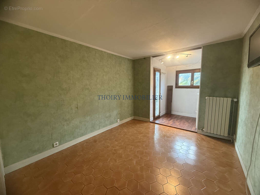 Maison à THOIRY