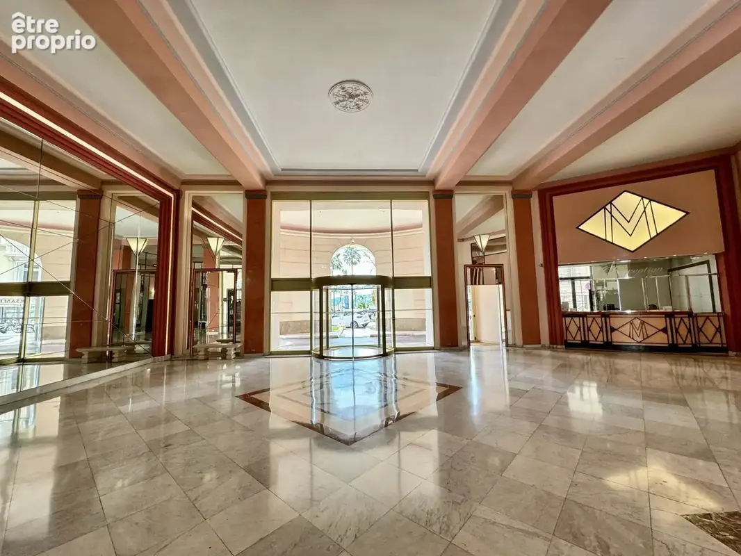 Cannes La Croisette - Appartement 100 m2 à vendre - Gros potentiel locatif - photo 17