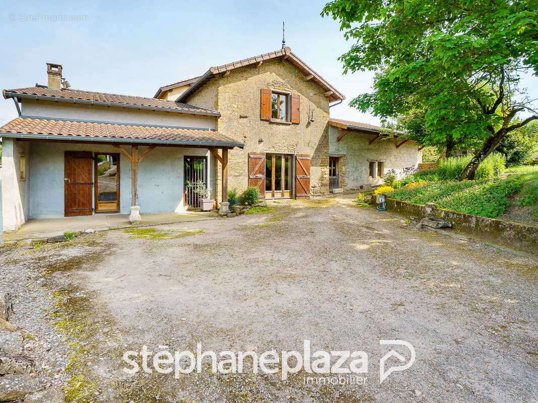 Maison à MAZILLE