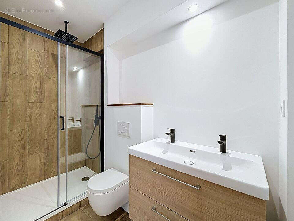 Appartement à SURESNES