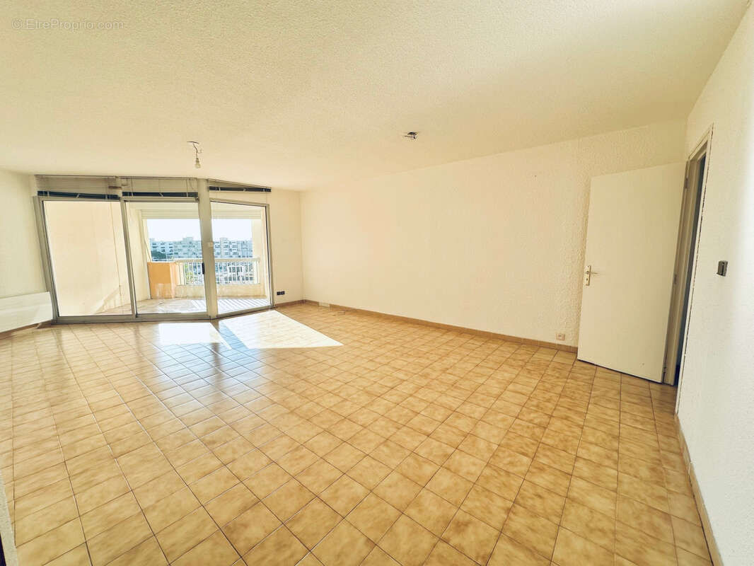 Appartement à CANDILLARGUES