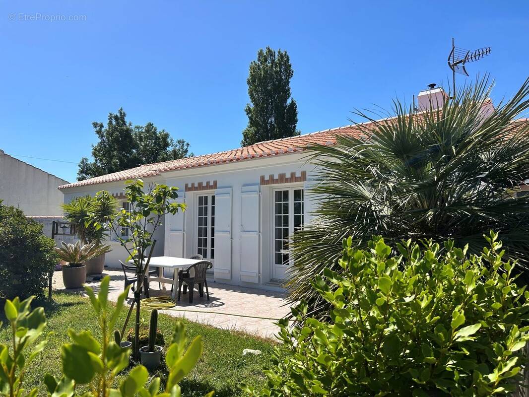 Maison à BEAUVOIR-SUR-MER
