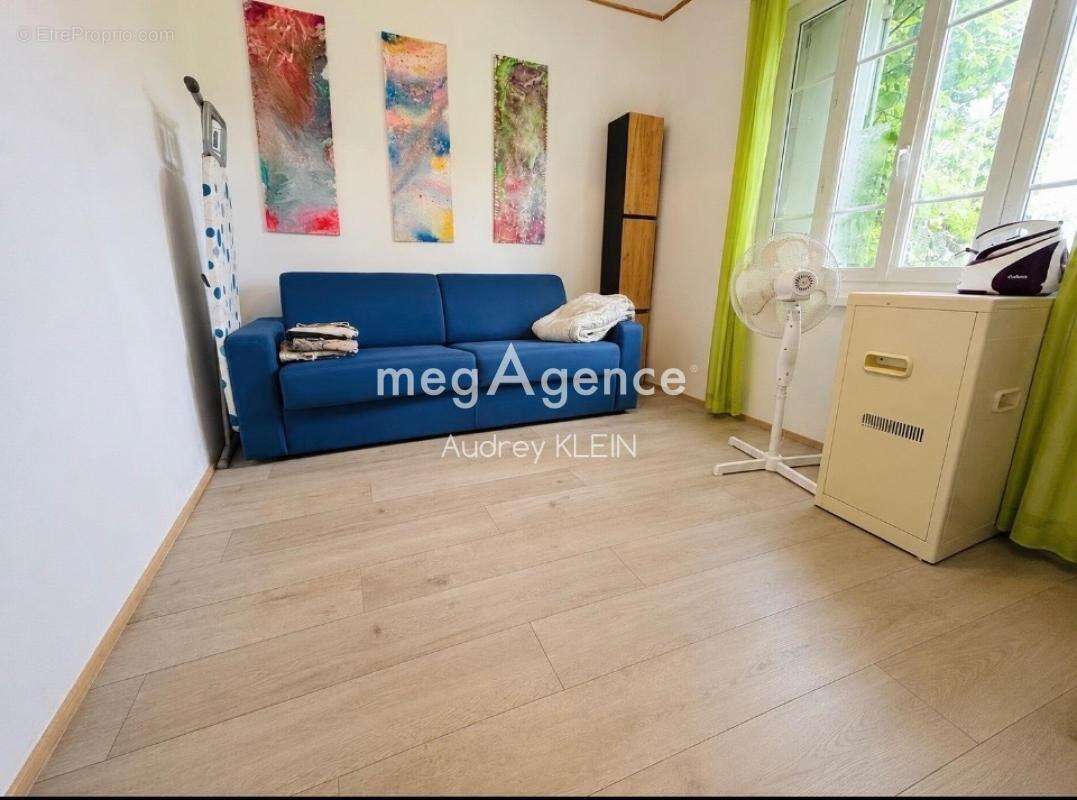 Belle propriété au calme avec terrain, piscine et box équestre - photo 9
