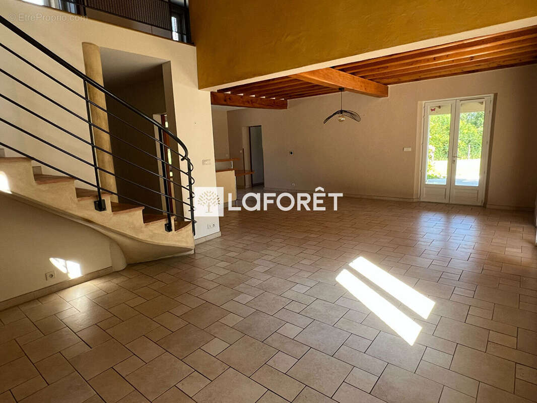 Maison à SAINT-GAUZENS