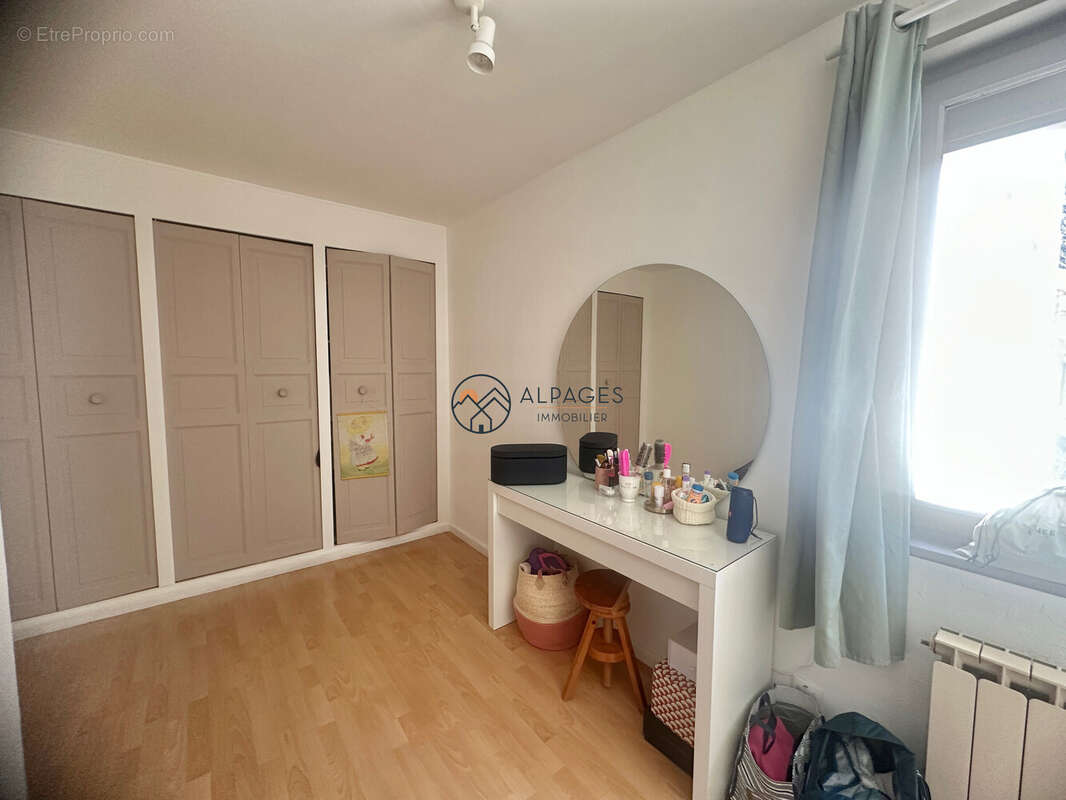 Chambre 2 - R1 - Appartement à GUILLESTRE