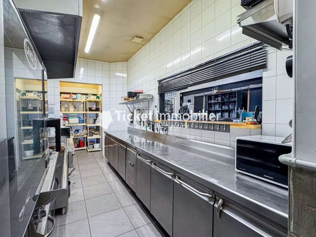 Commerce à CORNEBARRIEU