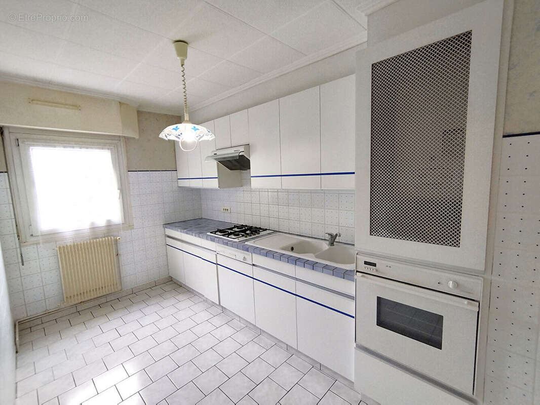 Appartement  5 pièce(s) 103 m2 proche gare tgv, commerces, centre ville, Tours - photo 4