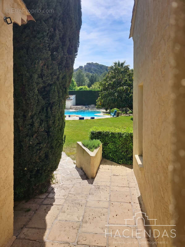 Maison à VENTABREN