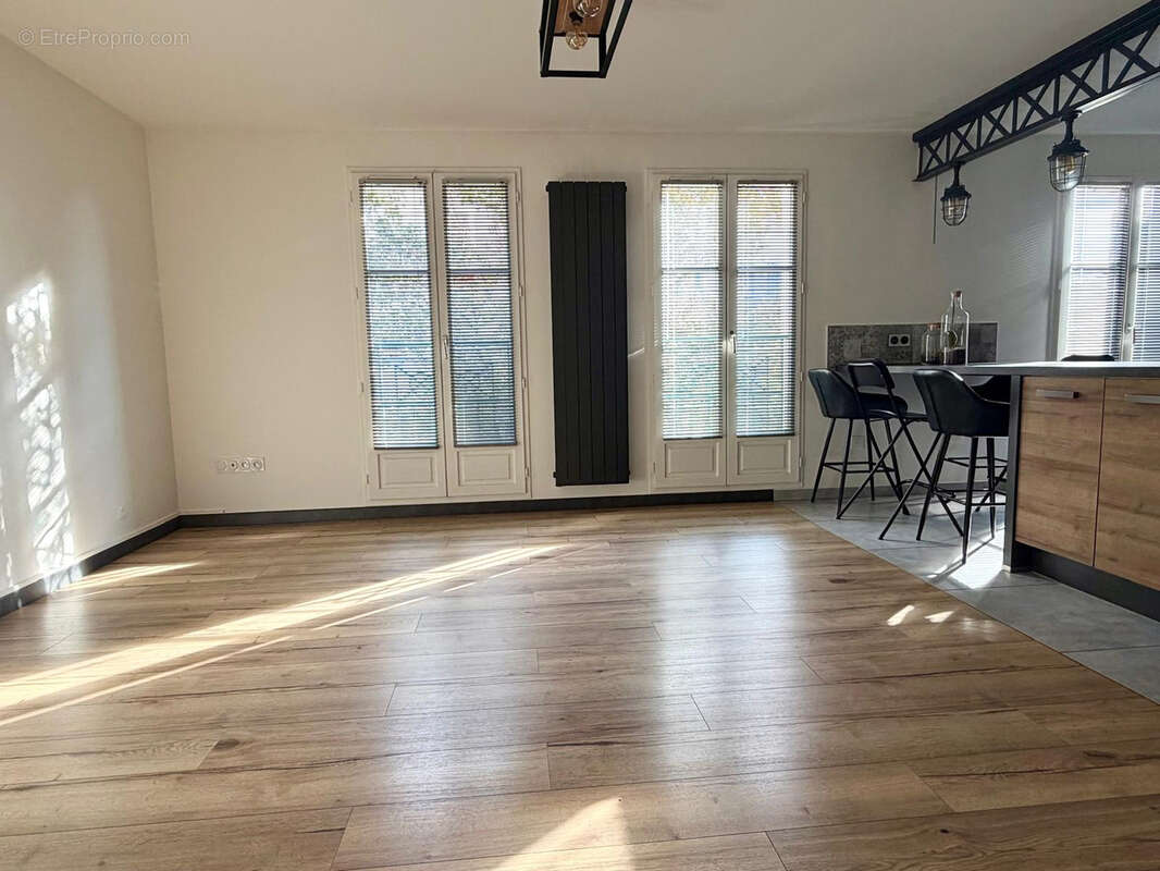 Appartement à THIAIS