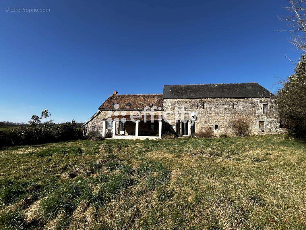 Maison à AUNAY-EN-BAZOIS