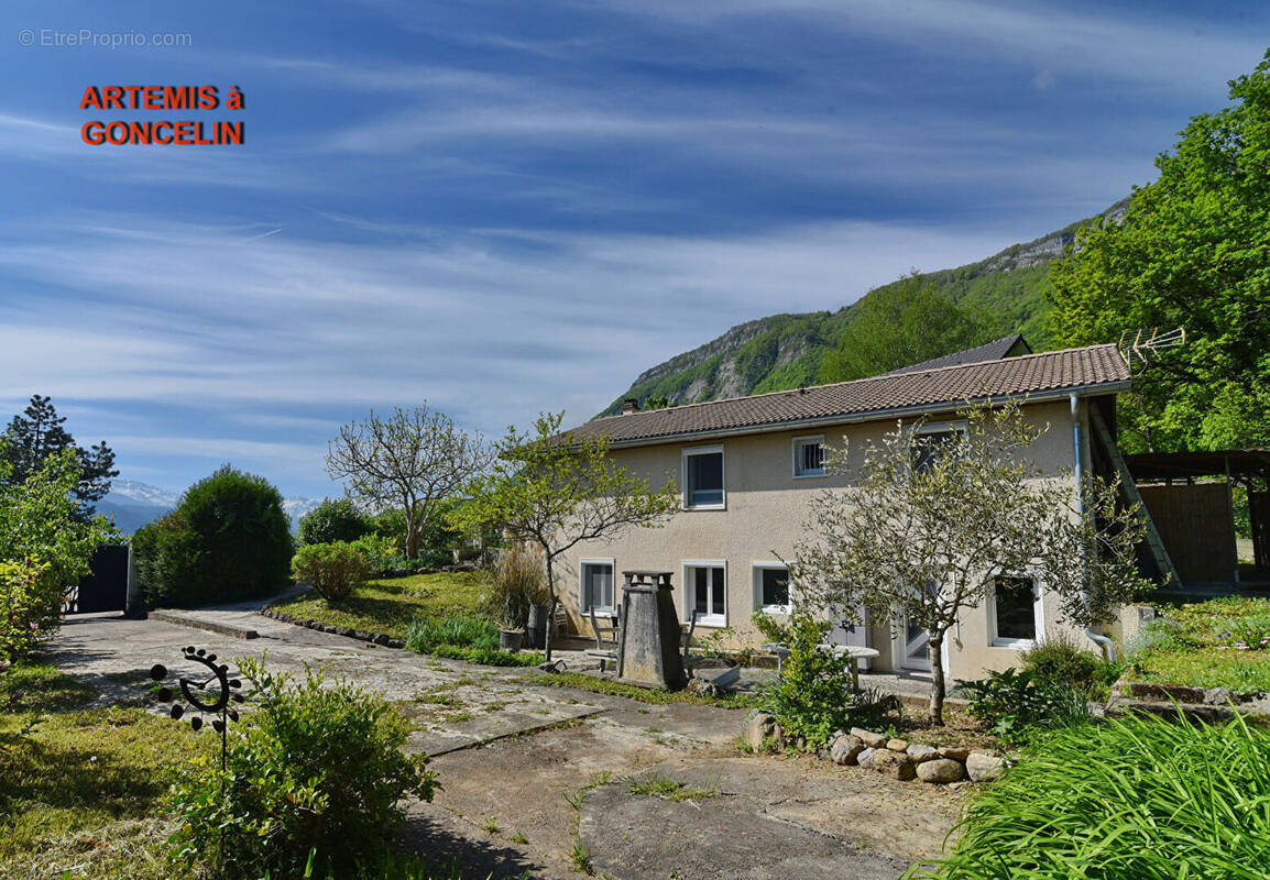 Maison à BARRAUX