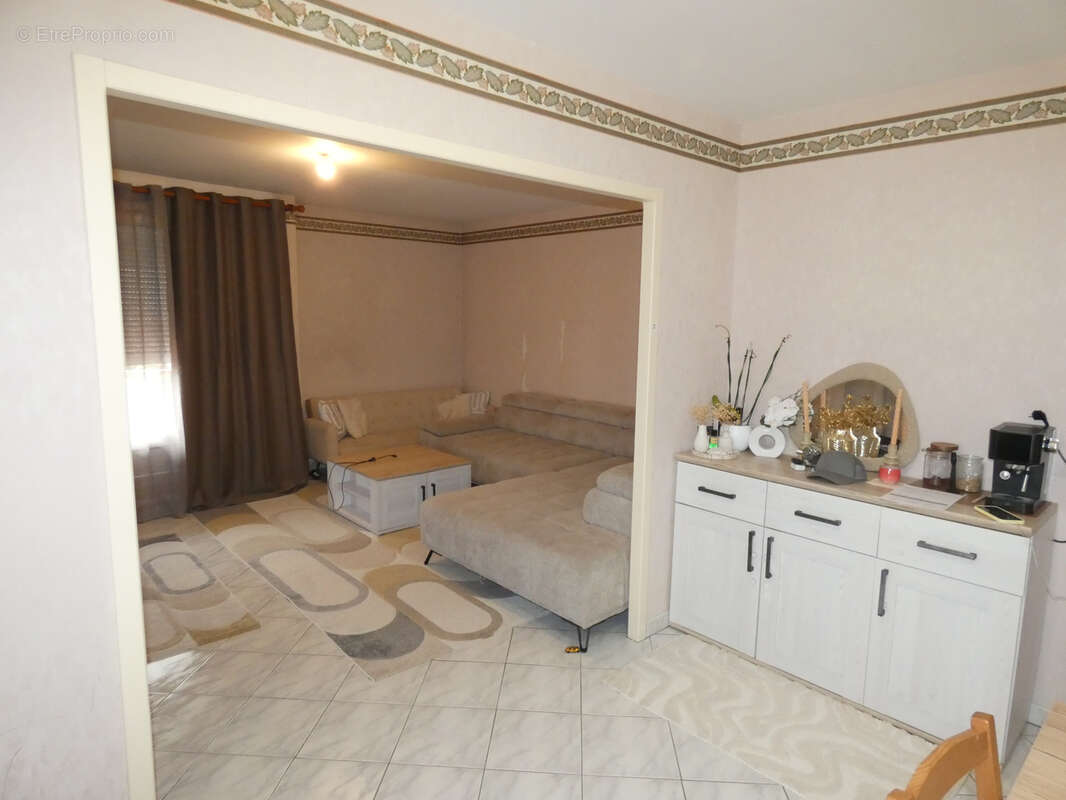 Appartement à MIGENNES