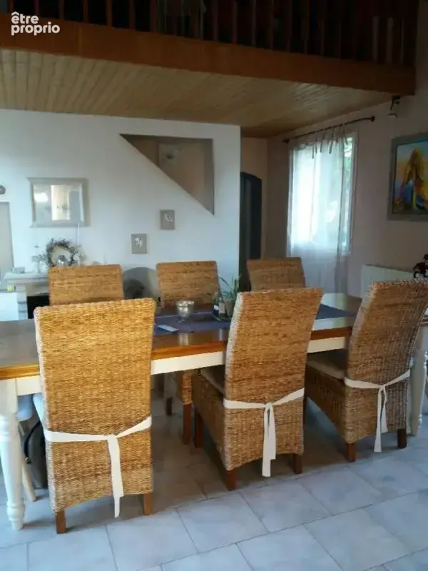Voeuil et Giget. Maison 130 m² avec terrain et piscine - photo 4