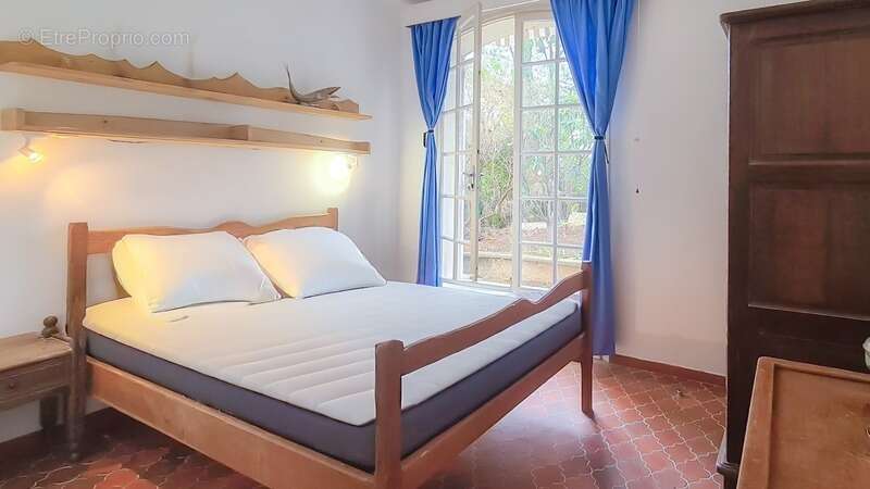 Maison à SAUSSET-LES-PINS