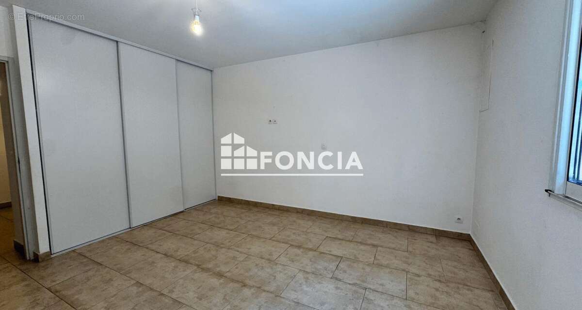Appartement à LE CRES