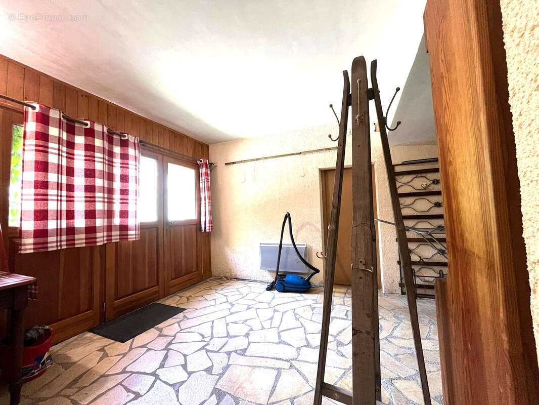 Maison de charme meublée, vue imprenable, avec jardin - photo 12