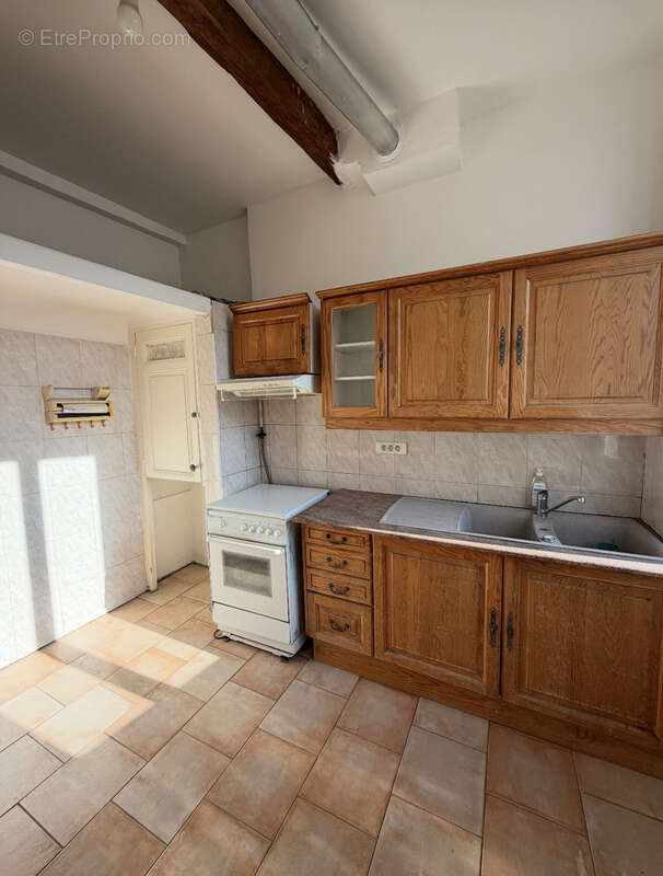 Appartement à MARSEILLE-5E