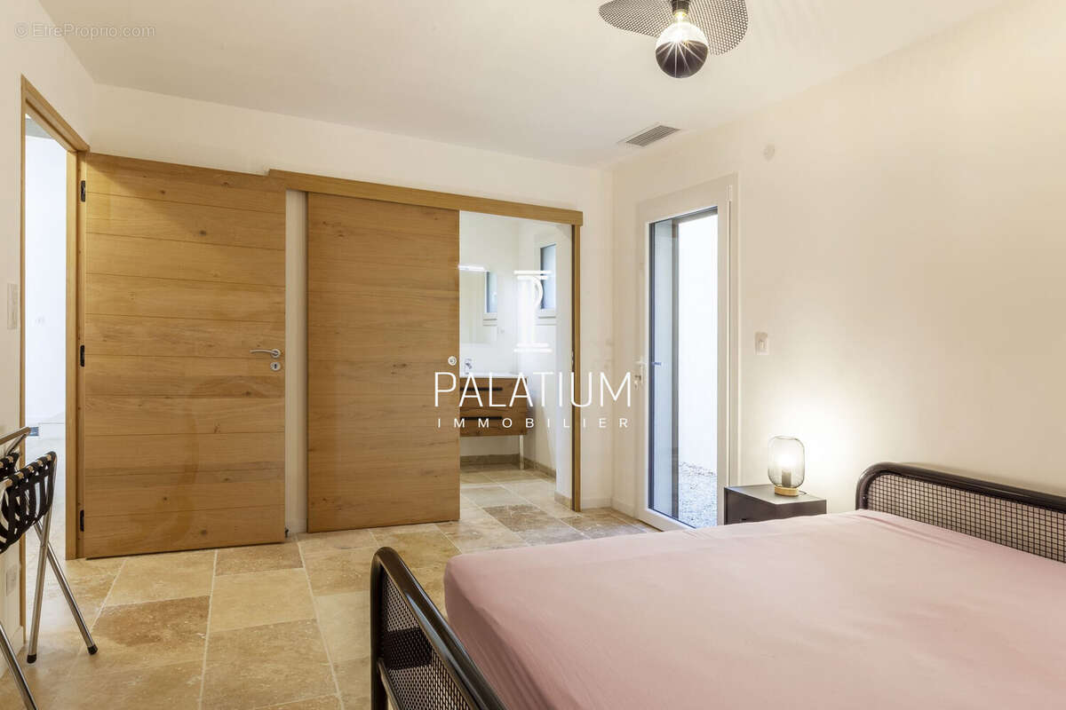 Maison à GREOUX-LES-BAINS