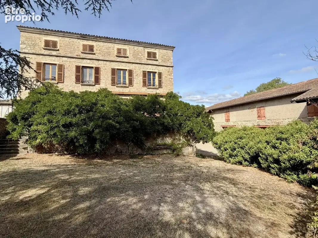 Photo Maison à Saint-Didier-Sur-Beaujeu au prix de 290 000€